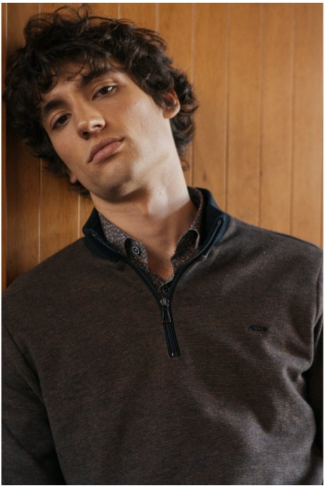 JERSEY PUNTO MARRÓN CUELLO SEMICISNE CREMALLERA HOMBRE 2