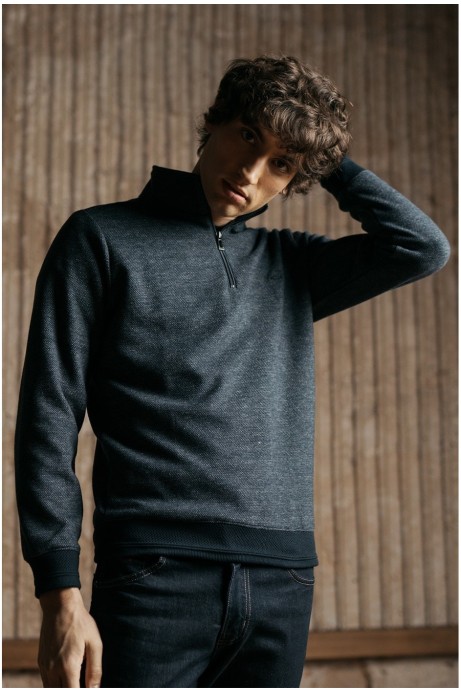 JERSEY PUNTO NEGRO CUELLO SEMICISNE CREMALLERA