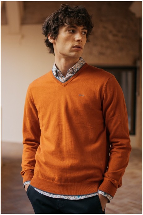 JERSEY NARANJA CUELLO PICO HOMBRE