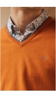 JERSEY NARANJA CUELLO PICO HOMBRE