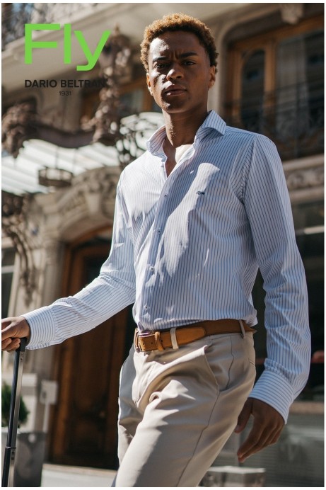 CAMISA EN TEJIDO DE RAYAS BIELÁSTICO CON CUELLO ITALIANO