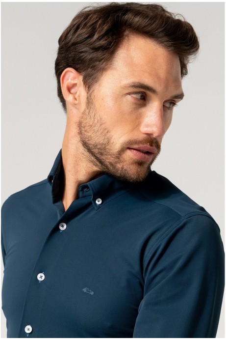 CAMISA BIELÁSTICA REGULAR FIT FALSO LISO MARINO 2