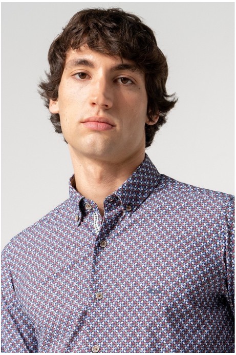 CAMISA REGULAR FIT ESTAMPADO DE COMAS COLORES 2