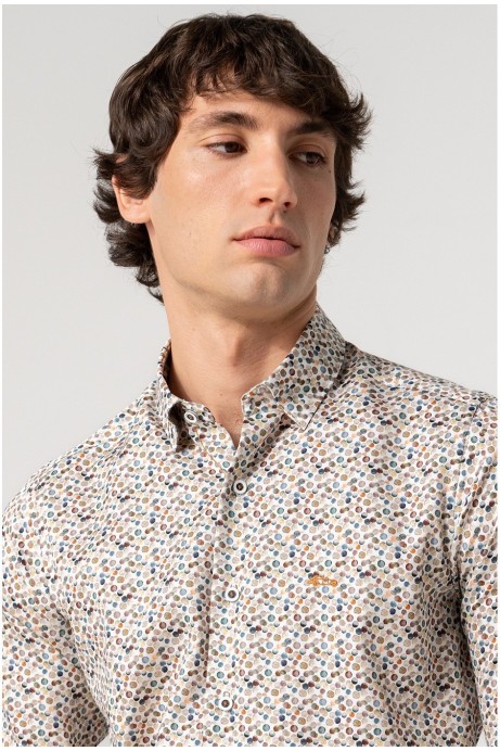 CAMISA ESTAMPADA LUNARES COLOR MARRÓN 2
