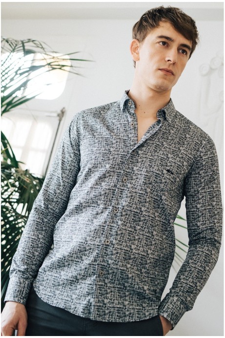 CAMISA SLIM FIT HOMBRE ESTAMPADO NEGRO