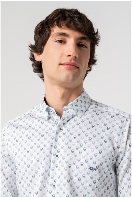 CAMISA SLIM FIT ESTAMPADO CALAVERAS AZULES 2