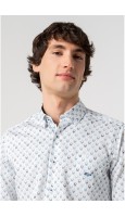 CAMISA SLIM FIT ESTAMPADO CALAVERAS AZULES