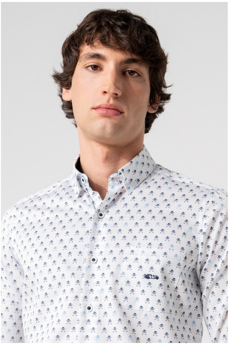 CAMISA HOMBRE CALAVERAS AZULES CON BOLSILLO 2