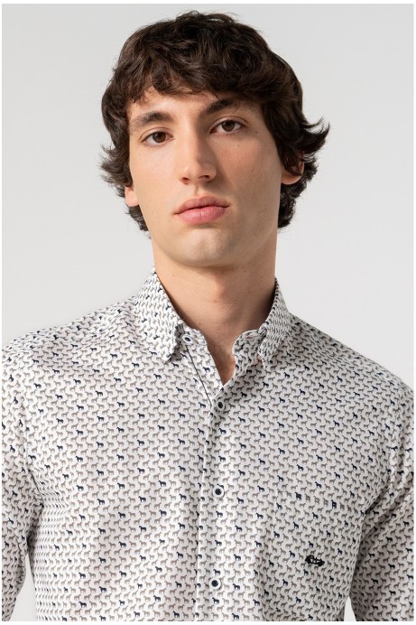 CAMISA ESTAMPADA HOMBRE DE CABALLOS GRISES CON BOLSILLO 2
