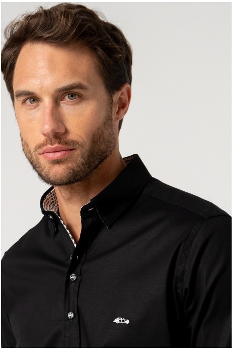 CAMISA SLIM FIT EN LISO NEGRO 2