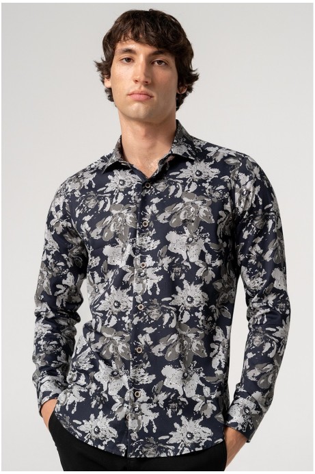 CAMISA HOMBRE ESTAMPADO FLORES NEGRAS SLIM FIT