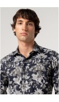 CAMISA HOMBRE ESTAMPADO FLORES NEGRAS SLIM FIT