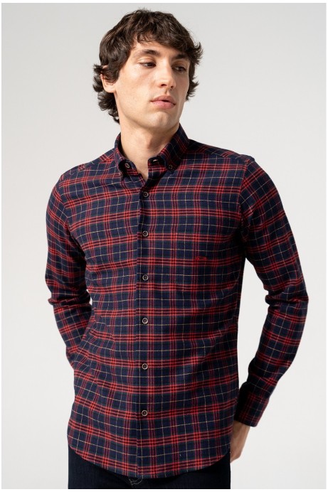CAMISA HOMBRE CUADRO ROJO EN FONDO MARINO CON BOLSILLO