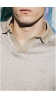 POLO JACQUARD CUELLO SIN BOTONES BEIGE