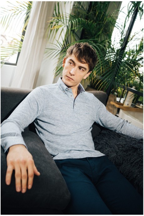 POLO HOMBRE PUNTO COLOR CELESTE