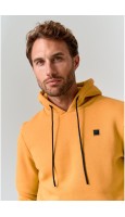 SUDADERA HOMBRE CON CAPUCHA MOSTAZA